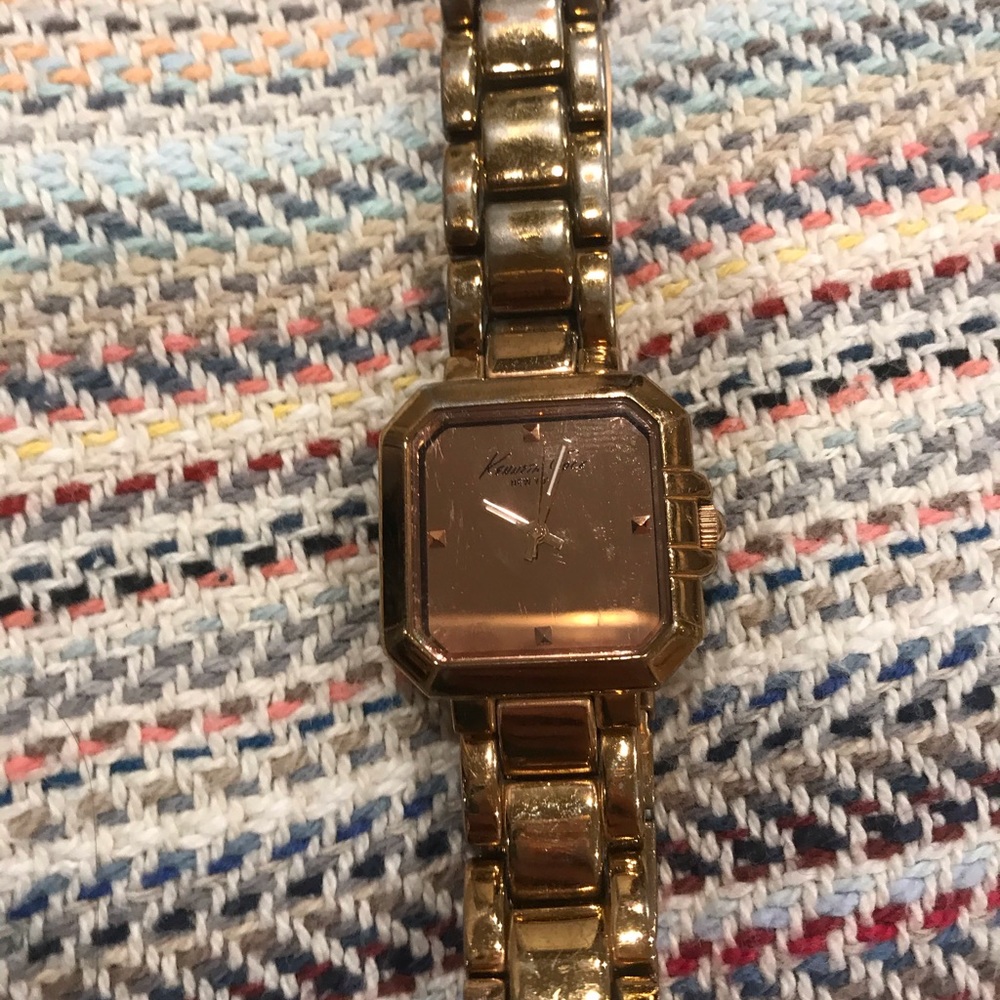Watch Kenneth Cole